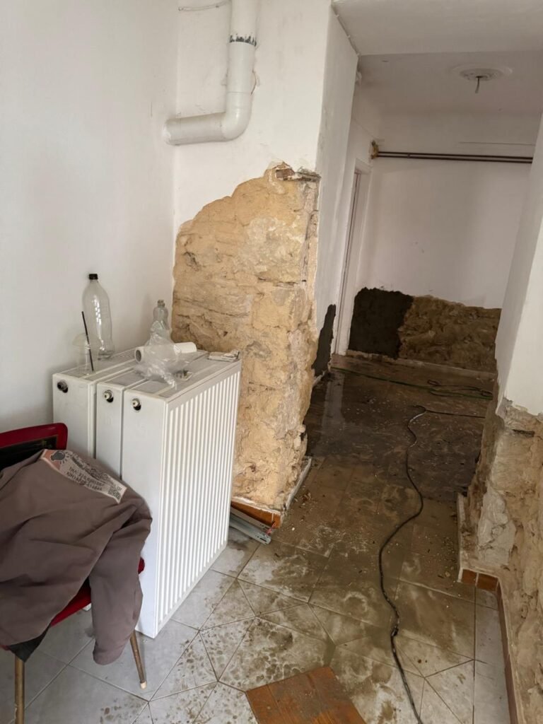 αναδυομενη υγρασια