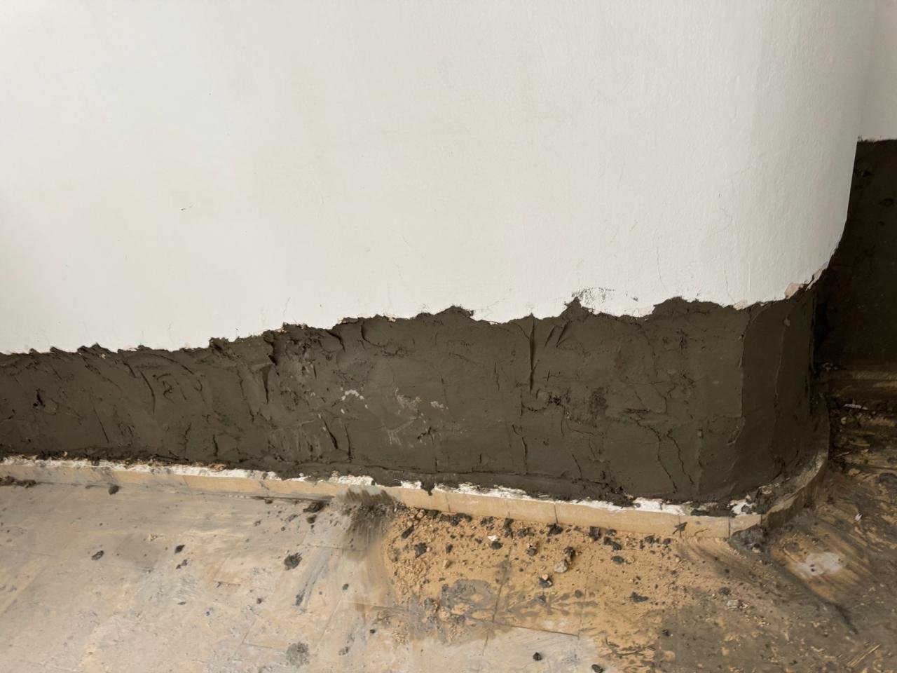 αναδυομενη υγρασια